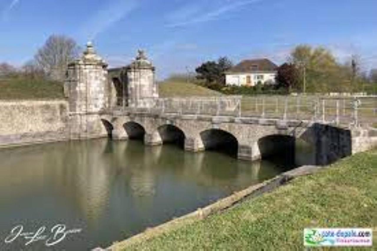 L'Etoile De Mer - Les Remparts Gravelines Exterior photo